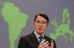 OMC: Peter Mandelson appelle les pays émergents à faire des efforts 