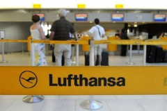Lufthansa, en grève, annule mardi 70 vols