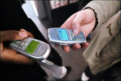 Téléphonie : le téléphone portable en guise de carte bancaire