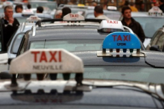 Taxis : à nouveau en grève contre le rapport Attali